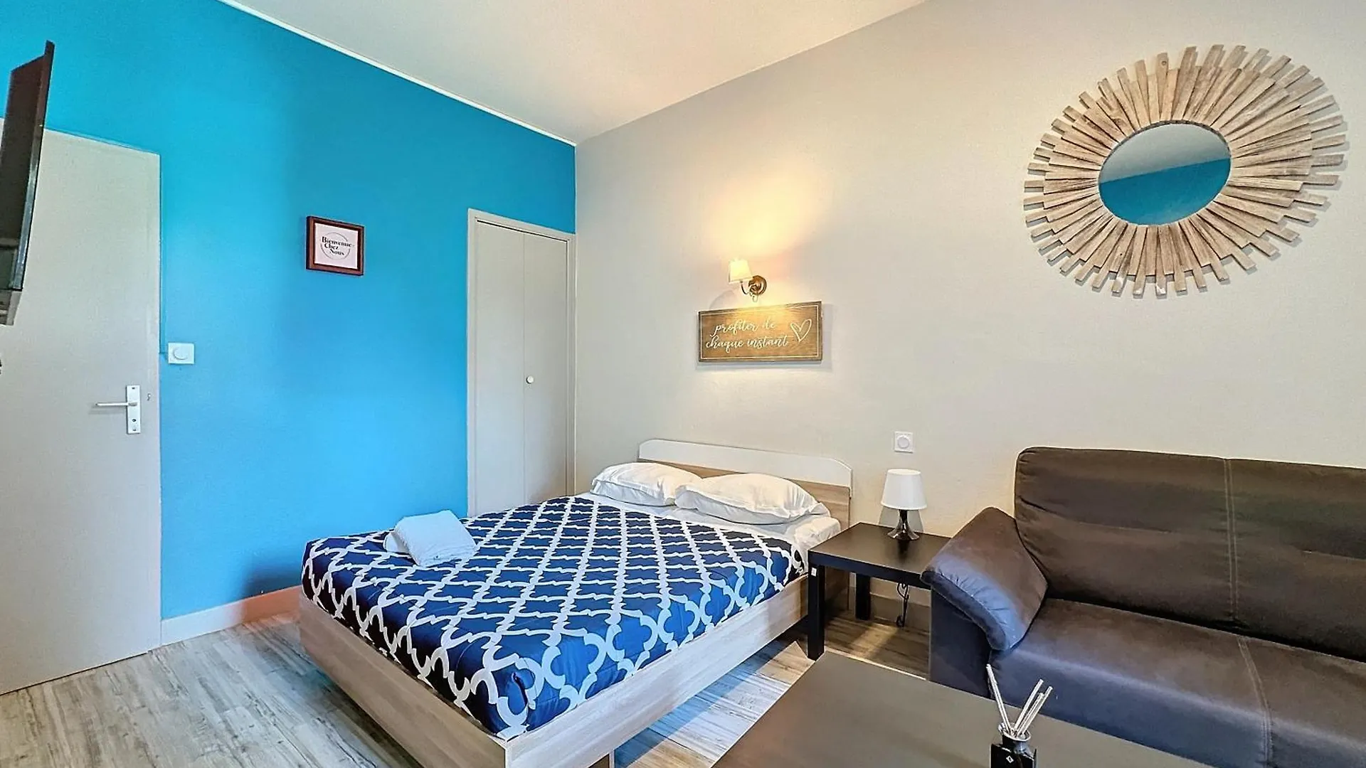 Apartment 3 Appartements , Balneo, Pour 10 Personnes Maison Thermale Chamalieres France